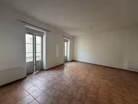 appartement nimes 2 piece(s) 52.98 m2