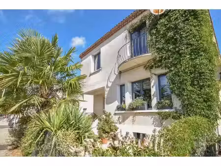 maison rénovée de 4 chambres avec chatterie professionnelle