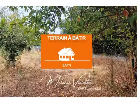 terrain constructible de 528m² à mareuil-sur-lay-dissais