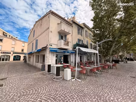 martigues – quai des girondins | immeuble de rapport à fort potentiel