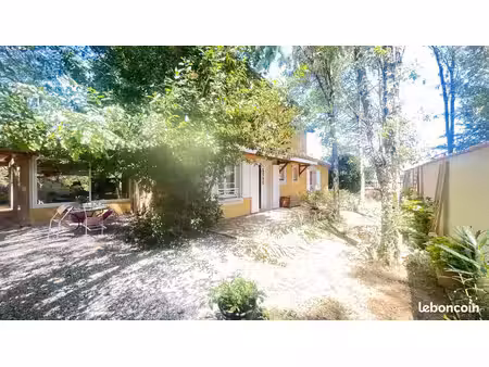 maison 6 pièces 205 m²