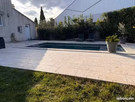 maison 4 chambres piscine