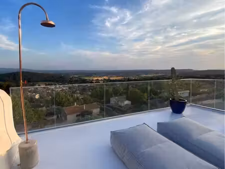 maison de village avec vue + rooftop panoramique + appartement indépendant générant 10 920