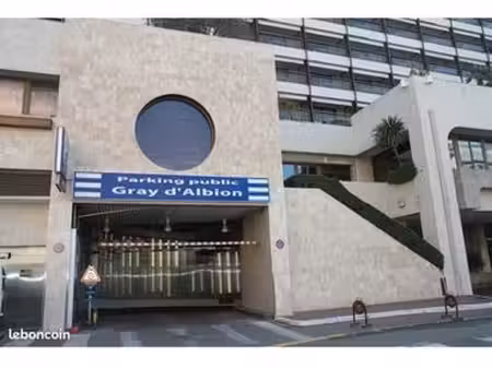 parking à louer