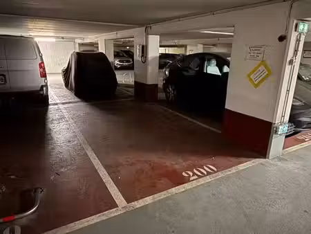 parking avec borne recharge véhicule électrique - bastille
