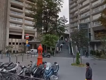 lot de 6 places de parking 2 sous la tour helsinki proche métro olympiades