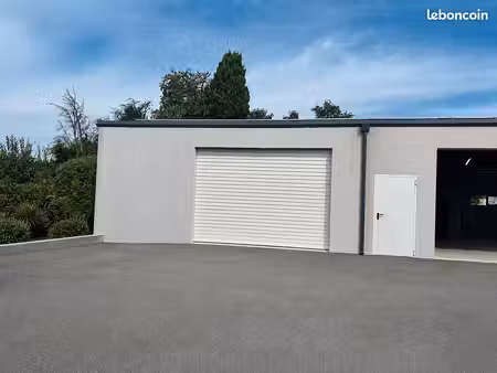 local 200 m² salon de provence