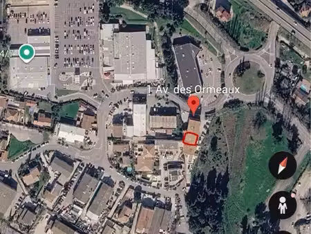 emplacement numéro 1 local commercial 310m2 parkings en face de aldi à côté d intermarché 
