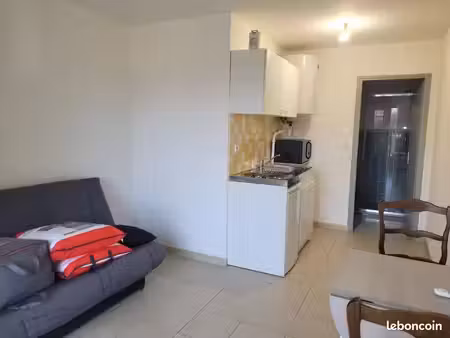 studio 1 pièce 18 m²