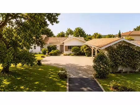villa soorts hossegor 177 m2  parc  piscine  garage sur une parcelle de 5100 m²