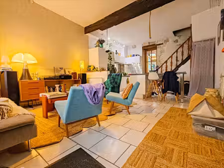au cœur de la bastide d’eymet  maison en pierre ancienne entièrement renovee avec 3...
