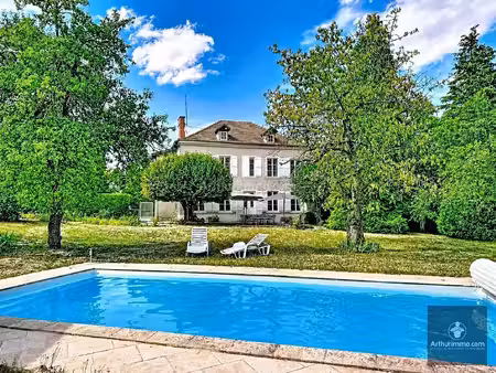 vente maison 7 pièces 290 m2 à renaison