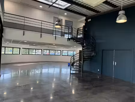 local commercial / dépôt / bureaux 440 m2 labège (31670)