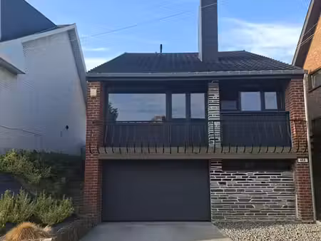maison 2 ch à louer  103m²  4 façades