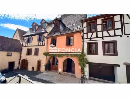à vendre - maison historique avec travaux au coeur de riquewihr - 7 pièces - 188 7m2