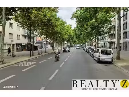 local commercial 595 m²