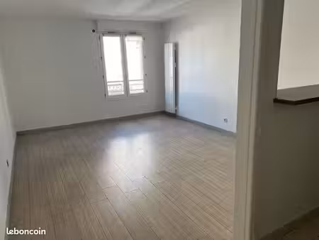 studio 32 m2 50 m gare rer pontault