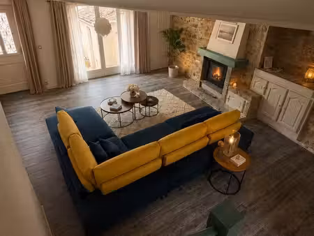 maison meublée dans village de charme rare