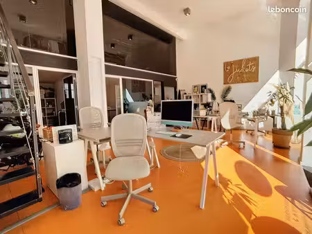 bureau 85m2 - lyon confluence