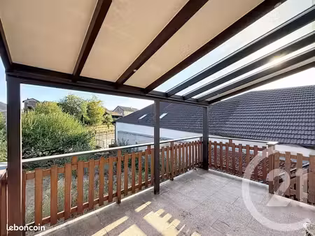 maison 6 pièces 141 m²