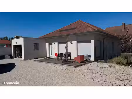 villa 4 pièces 105 m²