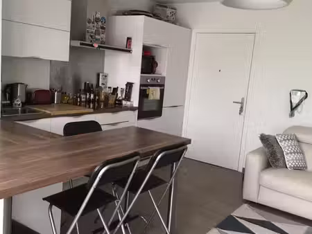 appart t2 à 8 min à pieds de la gare de poissy