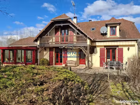 maison 8 pièces 170 m²