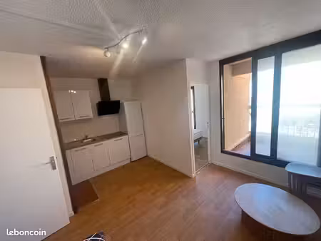 location annee meublee / type 2 + cabine