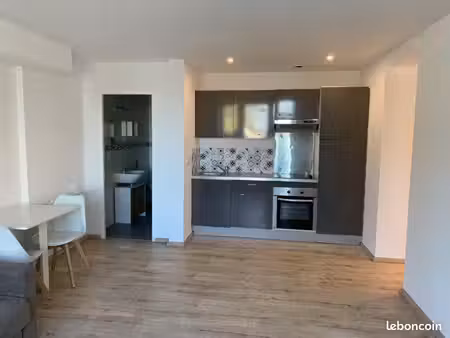 neuvecelle - t2 meublé 38m2 + garage + parking + cave