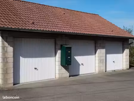 loue garage à denney