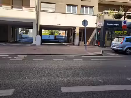 location box fermé 18 rue de stalingrad ermont 95120