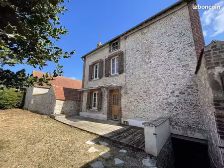 maison 4 pièces 85 m²