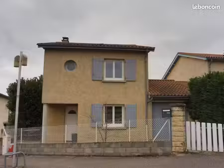 villa 4 pièces 84 m²