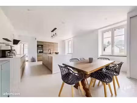 maison 5 pièces 156m2