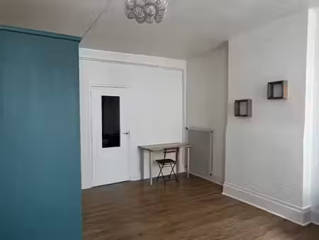 t1 meublé - centre ville - 48 m2