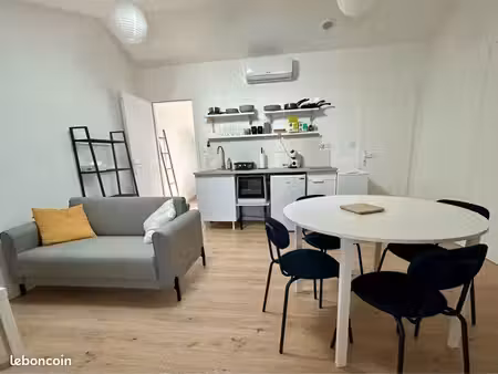 appartement neuf meublé tout inclus – clim  fibre  équipements complets – centre bressuire