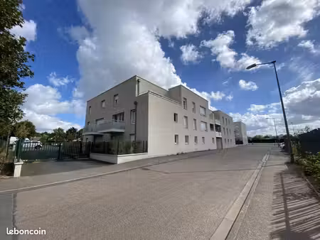 appartement 4 pièces 80 m²