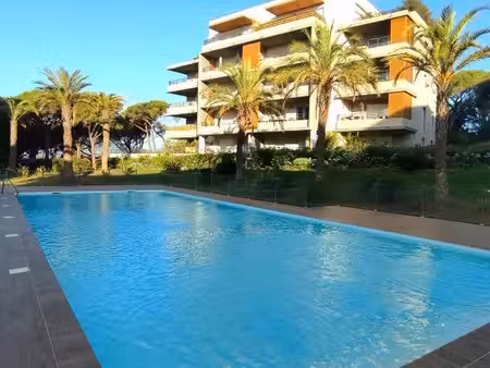 appartement t2 fréjus piscine