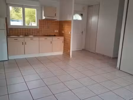 t2 à louer leognan