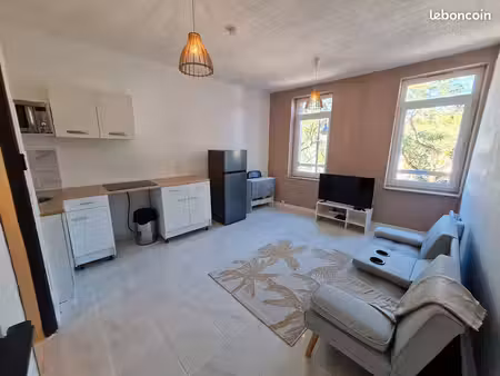 t2 meublé et équipé 35 m² — hypercentre narbonne