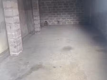 garage / local de stockage 45 m² à louer – auch