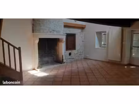 maison de 118m2 avec grand terrain (axe melle / celles sur belle)
