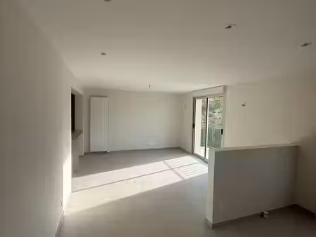 maison entièrement rénovée de 111m² -arbonne-la-forêt - dpe a
