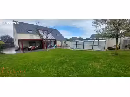 maison 7 pièces 210 m²