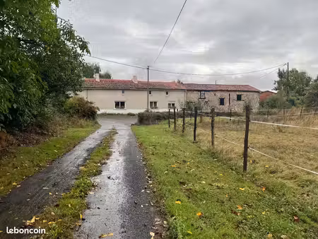 propriété équestre – maison 3 chambres  4 ha  écuries et accès direct à la forêt