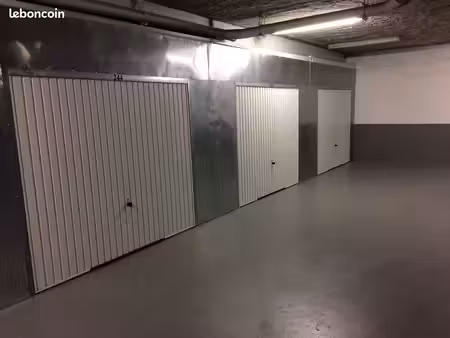 box 14m² à plaisir 78370 (proche gare plaisir grignon)