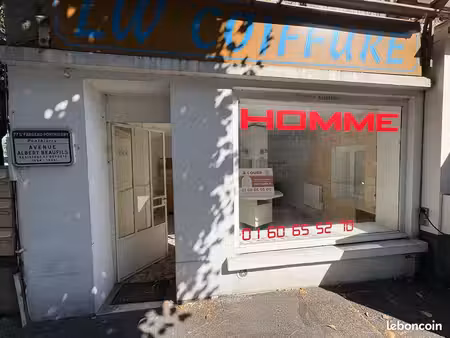 local commercial 25 m² saint-fargeau-ponthierry