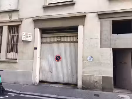 parking n° 28 - 17 rue montesquieu 69007 lyon