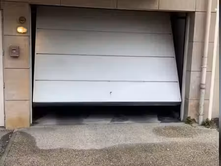 loue parking souterrain sécurisé 12m² a sartrouville