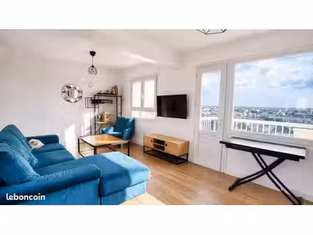appartement 3 pièces 62m² avec cave  proche rer a